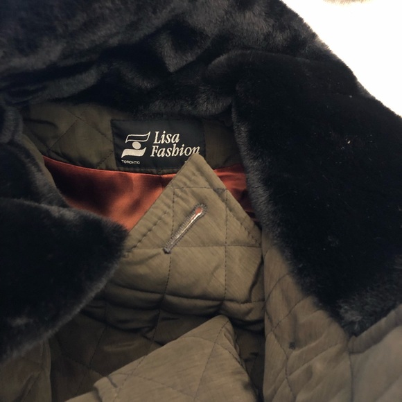 Vintage Lisa Fashion  Doable breasted quilted Coat made in Canada Toronto 🇨🇦 - Picture 15 of 15